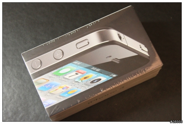 [第一次開箱文獻給01了] iPhone 4 開箱 !