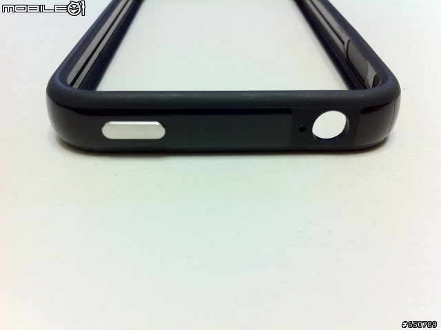 [10/10更新] Apple iPhone 4 Bumper - Black 蘋果官方保護套(代申請台灣網友已截止！)
