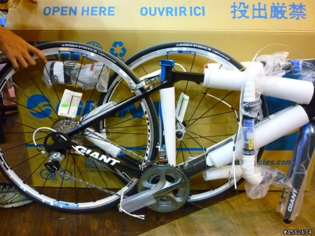 (開箱文) 新車上市2011年 TCR ADV 2