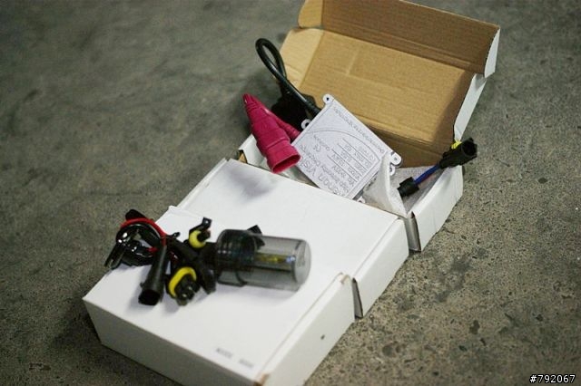 Legacy 2.5GT 全身髒兮兮之HID霧燈DIY