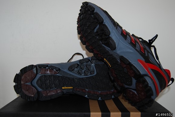 我的第一雙 adidas 越野跑鞋  (開箱.測試 分享)