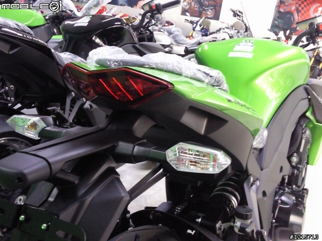 Z1000新配色