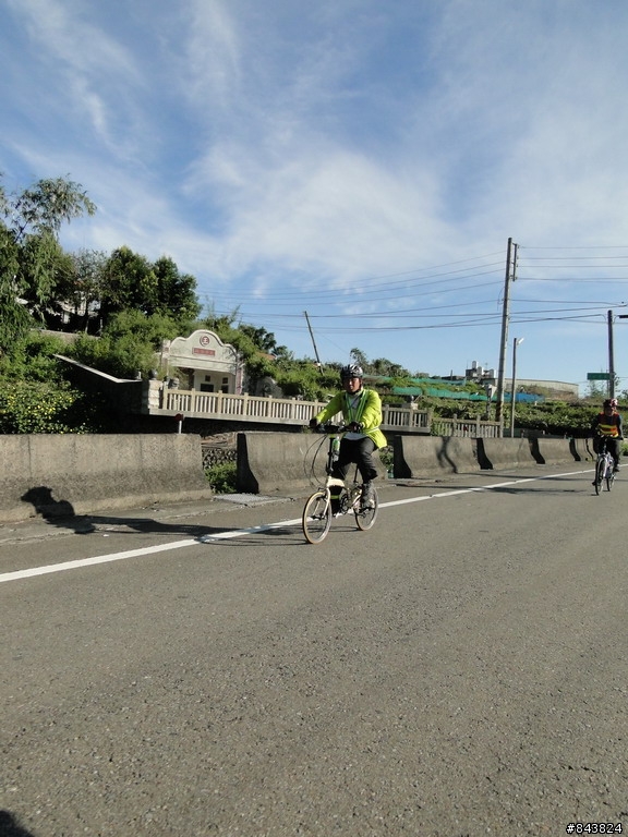 桃竹苗 .瘋200K 開小藍車.隨意拍 YA!! S3-1