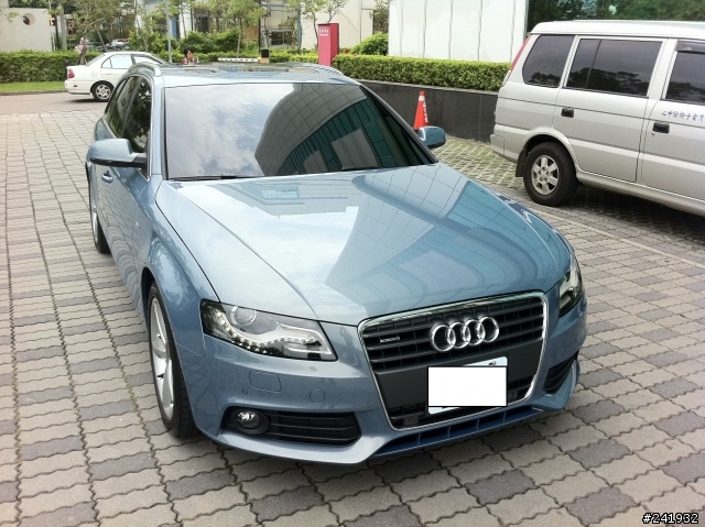 A4 Avant 行星藍簡單開箱