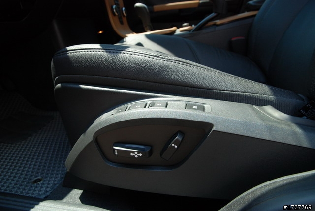 2011式 S40 2.0 魅影藍 簡易開箱文+VOLVO之一門忠烈