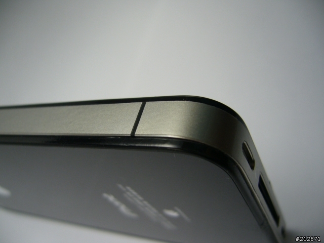 版上有人用過iPhone 4 專用側邊金屬保護貼嗎??