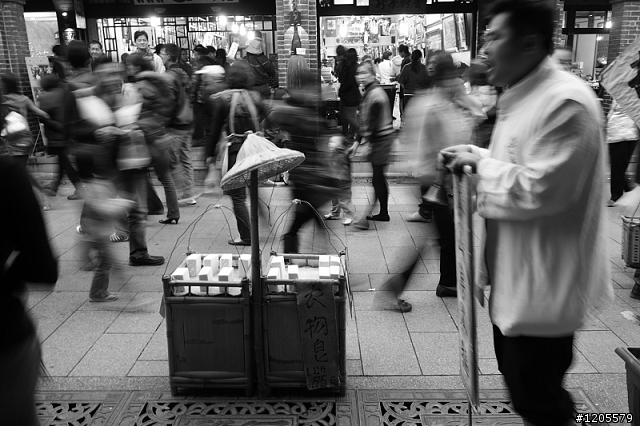 我最愛的鏡頭 - Canon 18-200mm