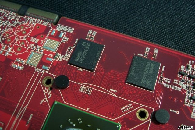 [中低階顯卡王接班人]ATI Radeon HD 5550 不專業開箱分享