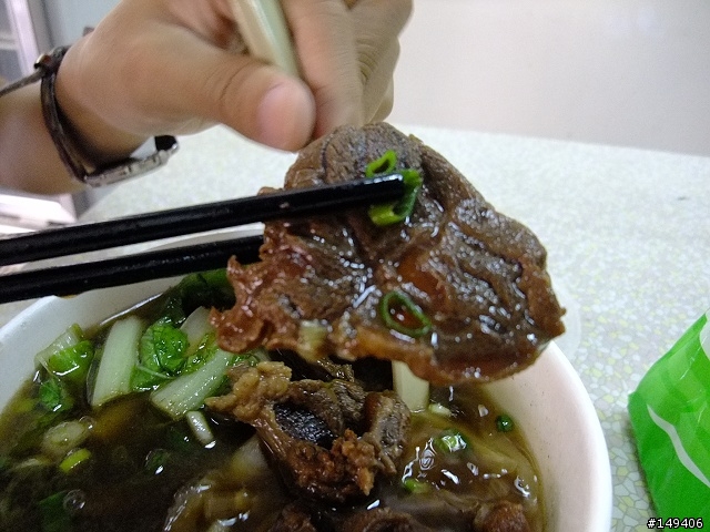 無名手工刀削麵