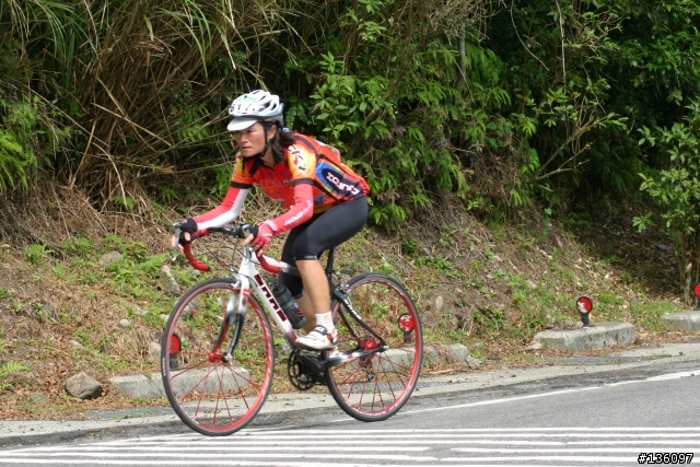 2010-09-11 AMD盃陽金公路自行車大賽--冷水坑叉路口