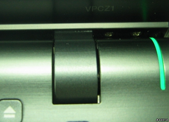 請問大家的Z11系列筆電的轉軸有發生這樣的問題嗎?[已維修]