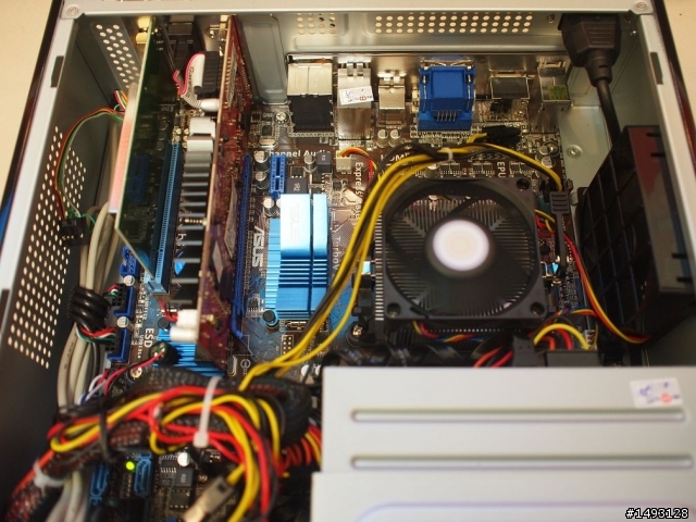 [簡單開箱]搭配獨顯~可看藍光的HTPC~ 2011/12/28 更新