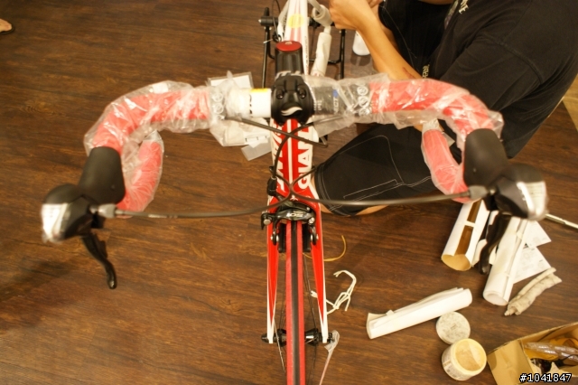 [分享] 朋友的第1台公路車 2010年TCR Advanced 3