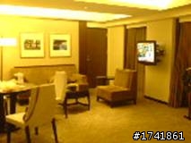 台南出遊女王開心，iphone3變4有望~~