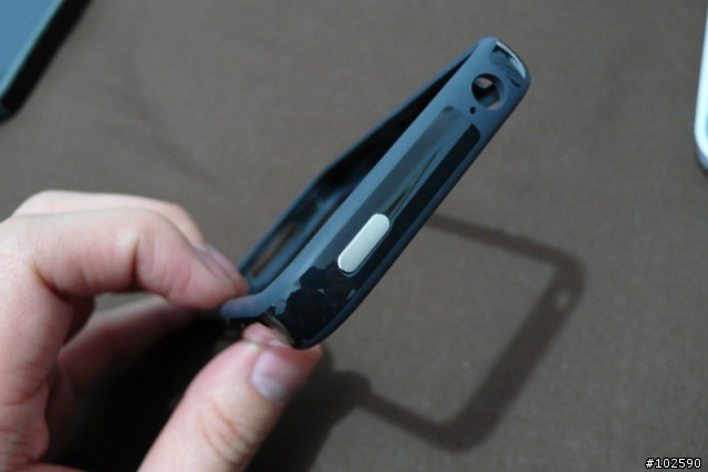 iPhone 4 + 保護殼 + 螢幕保護貼 (9/10 更新Apple原廠bumper)