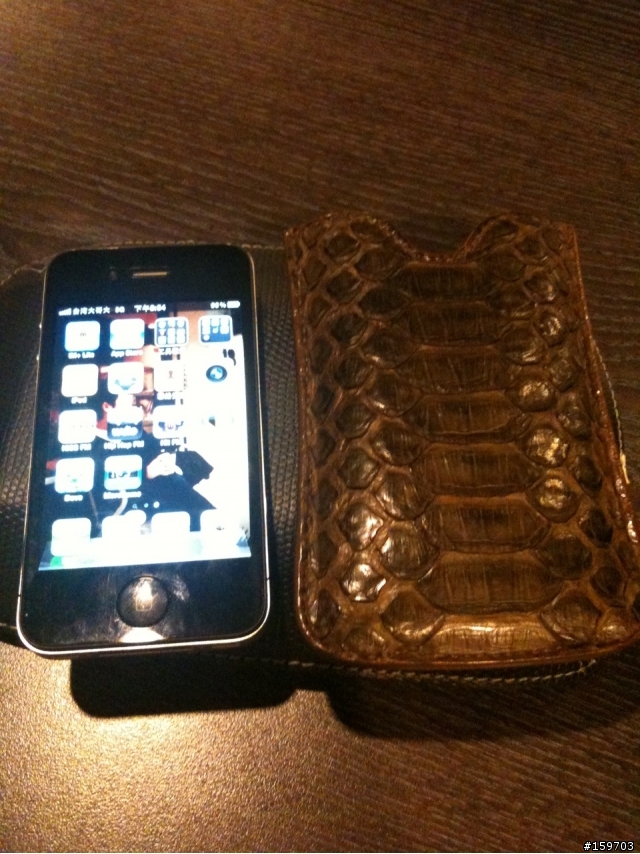 Iphone4 蟒蛇皮套