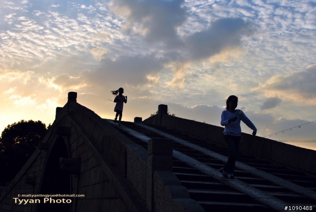 夕陽的剪影，D3000+35MM/1.8G