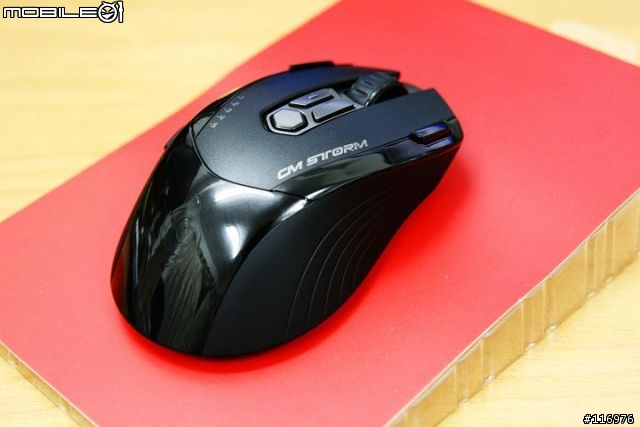 [開箱] Coolermaster Inferno 價格親民、功能強大的電競滑鼠