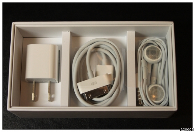 [第一次開箱文獻給01了] iPhone 4 開箱 !