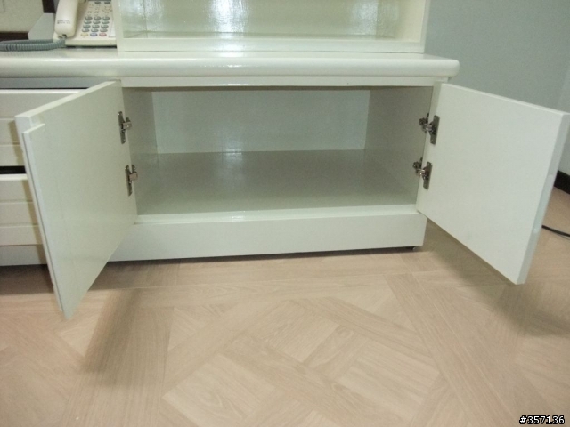 DIY 重新上漆 20 幾年電視櫃