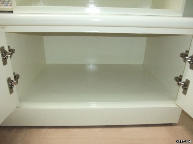 DIY 重新上漆 20 幾年電視櫃