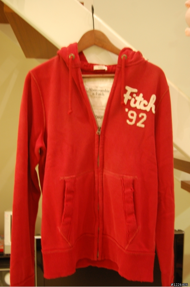 『開箱』A&F 買到殺紅了眼。