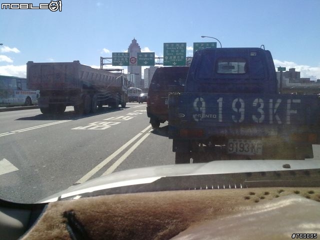 上班時段沒品的插隊車輛~