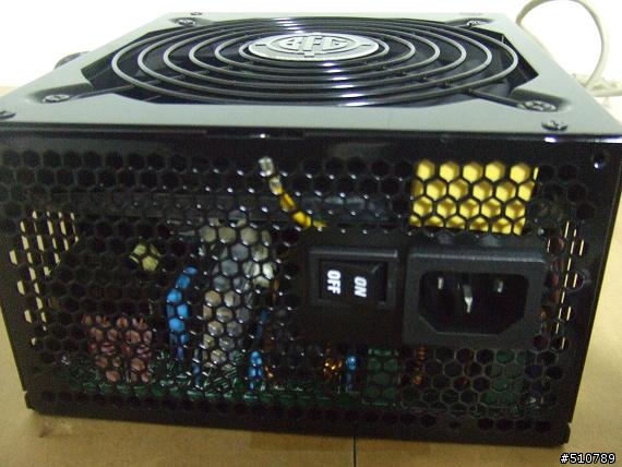 [開箱]便宜的BFG 1000W 80銅牌 模組化