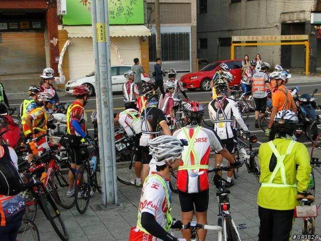桃竹苗 .瘋200K 開小藍車.隨意拍 YA!! S3-1