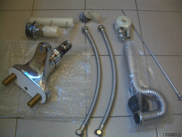 [DIY] 浴室臉盆的水龍頭汰換