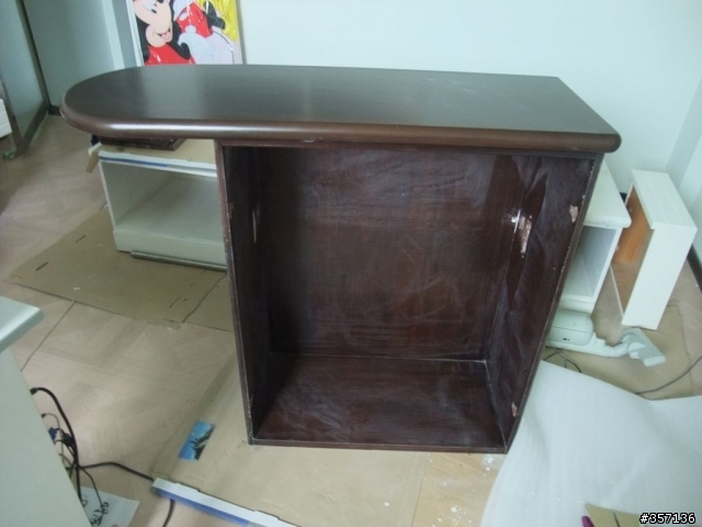 DIY 重新上漆 20 幾年電視櫃