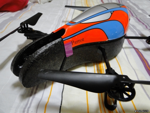 Parrot AR.Drone 開箱與飛行影片
