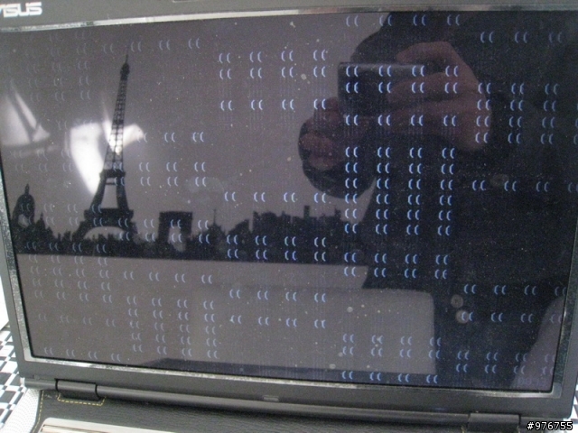 [求救] ASUS VX2 螢幕出現很多 ((((((((((  括號