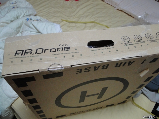 Parrot AR.Drone 開箱與飛行影片