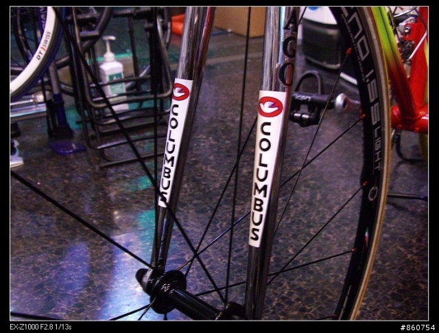 91年ariostea COLNAGO車隊版塗裝(這是公路車區入內請只討論腳踏車別討論我照相的品質)謝謝