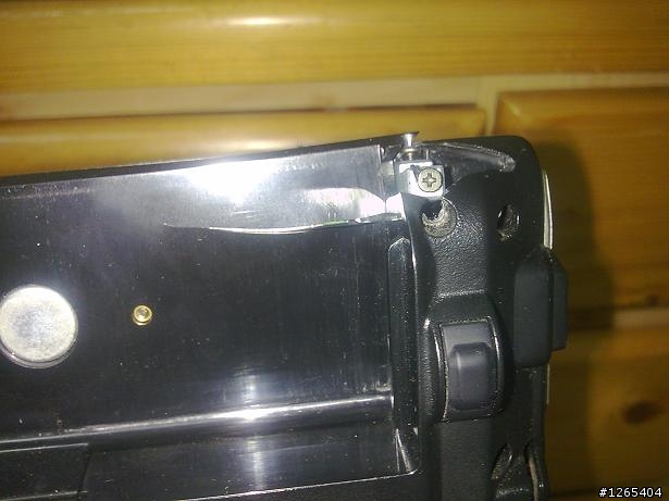 ASUS F3Tc 筆電底座撐爆了