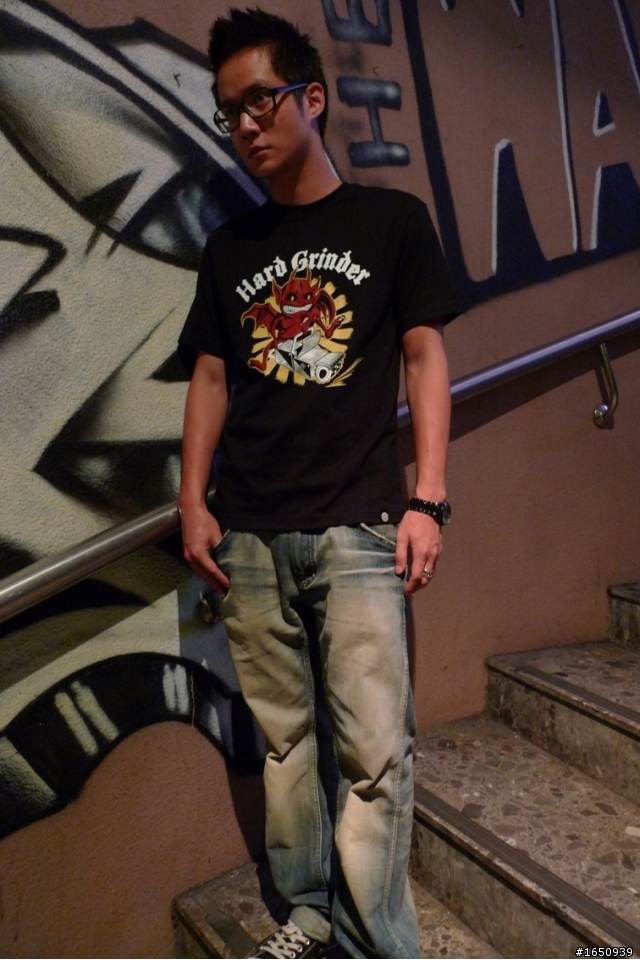 HardGrinder 閃靈吉他手自創 Tshirt
