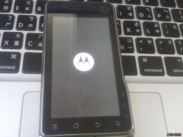 Motorola XT701 開箱