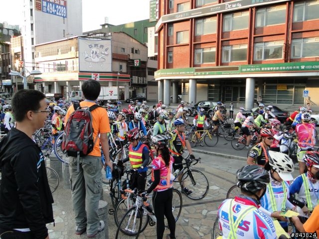 桃竹苗 .瘋200K 開小藍車.隨意拍 YA!! S3-1
