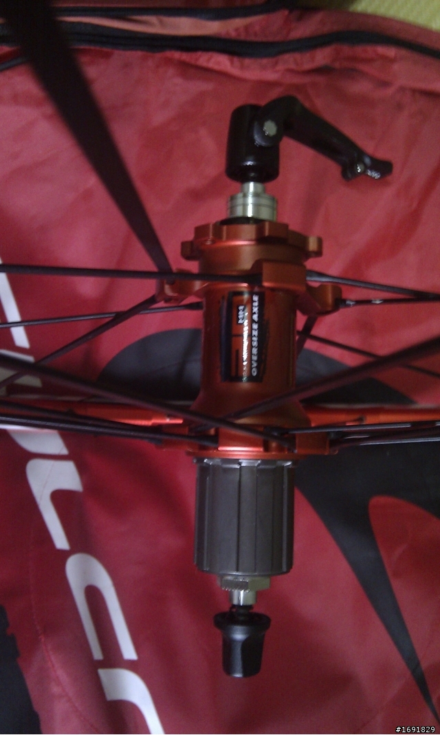 等了2個多月 Fulcrum Wheels Factory MTB Red Metal Zero 15mm HH Disc