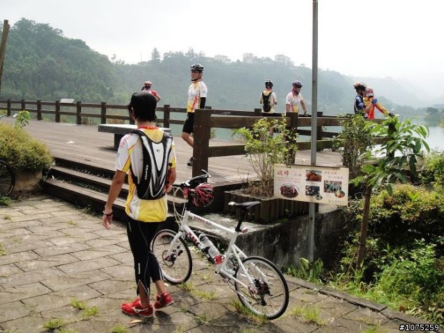 (照片)20100926麒麟潭泡茶行