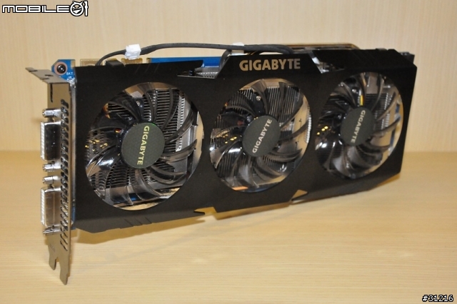 [開箱]紅色炫風!聯力V354R+EVGA P55