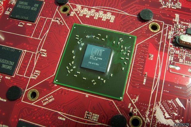 [中低階顯卡王接班人]ATI Radeon HD 5550 不專業開箱分享