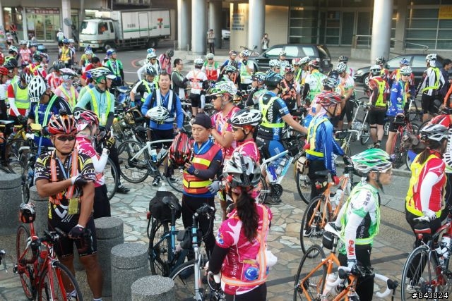 桃竹苗  .瘋200K 開小藍車.隨意拍  YA!!  S1