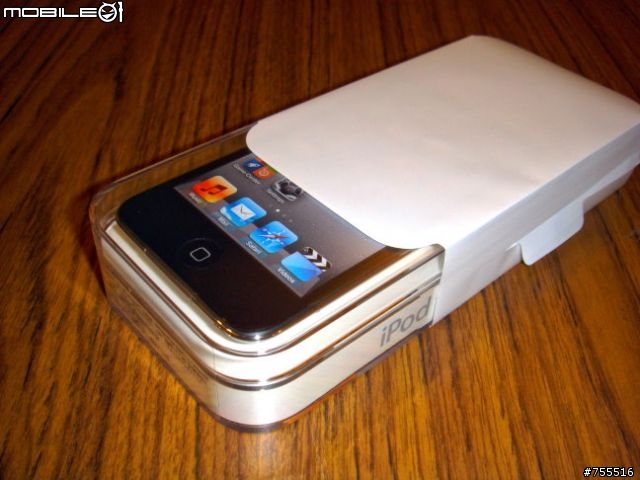 [開箱]我的港版ipod touch 4 32GB 同場加映ipod4 iphone4 iphone3GS比較