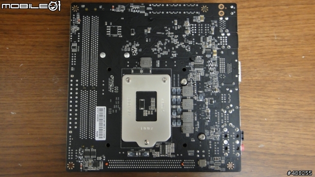 ZOTAC 索泰 迷酷H55U3 ITX WIFI (H55ITX-C-E) H55-ITX WiFi USB3.0 開箱文 Mini-itx超威的小版