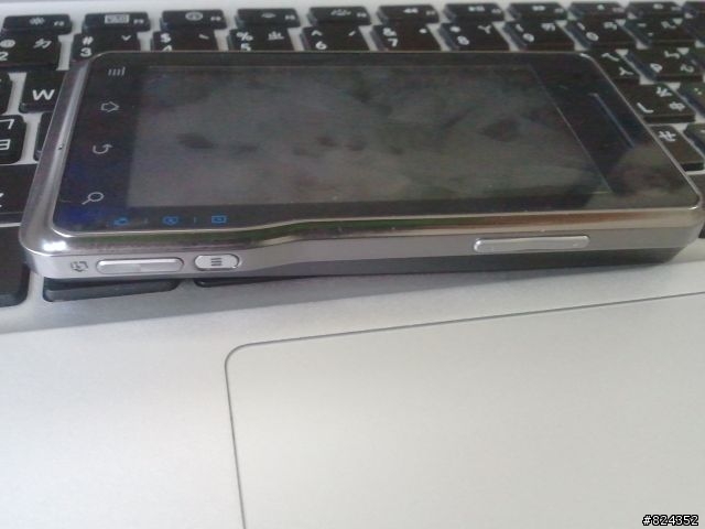 Motorola XT701 開箱