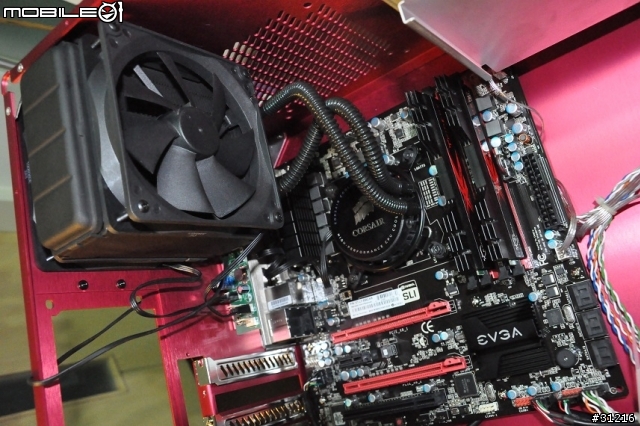 [開箱]紅色炫風!聯力V354R+EVGA P55
