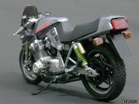 SUZUKI KATANA 真車與模型