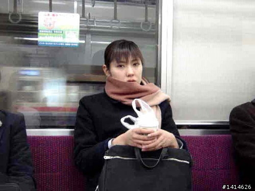 日本是真的很多美女或是只是塞泡棉包裝而已?(附圖)